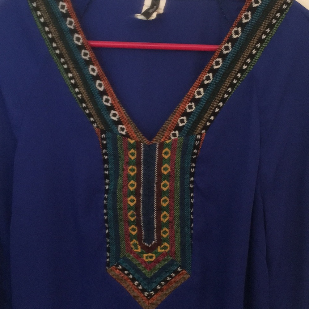 Top - Picture 2 of 3